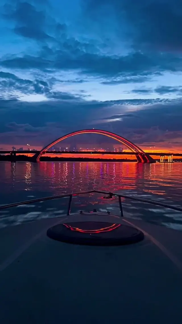 I-74 bridge at dusk